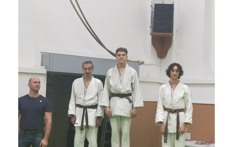 Yanis en noir à Saint-Avold