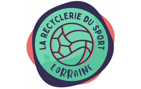 Des judogis de seconde main à la Recyclerie du sport